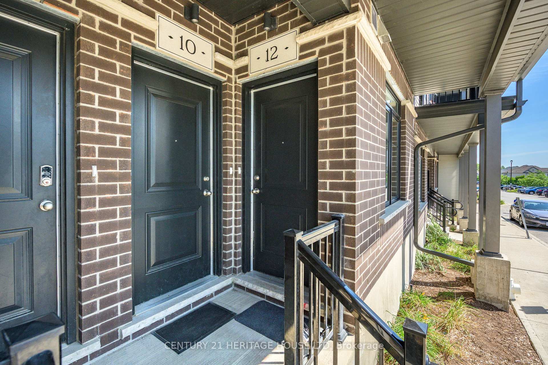 Photo 3 of 12 Wheat Lane, Kitchener, Huron Park — HOMEH