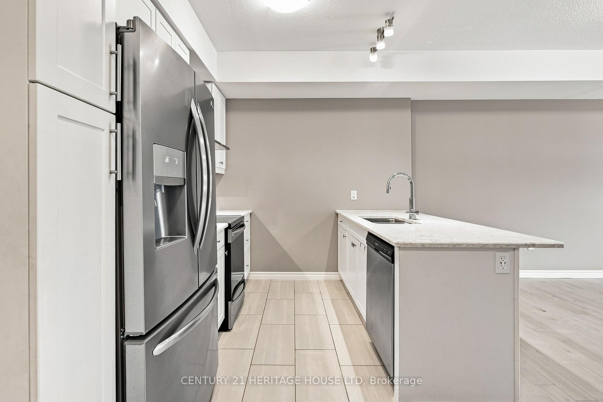 Photo 11 of 12 Wheat Lane, Kitchener, Huron Park — HOMEH