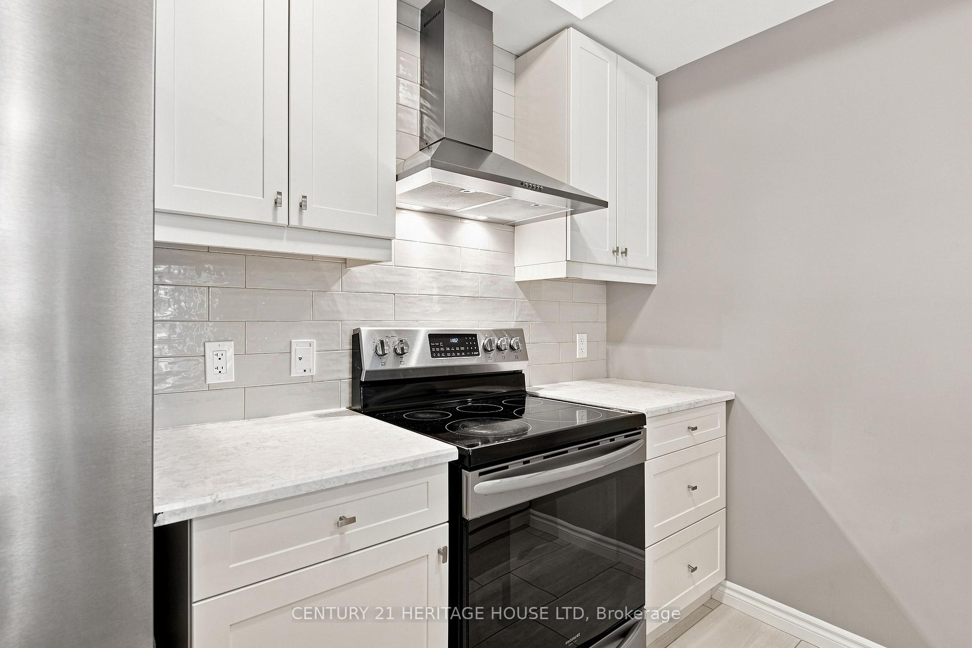 Photo 12 of 12 Wheat Lane, Kitchener, Huron Park — HOMEH