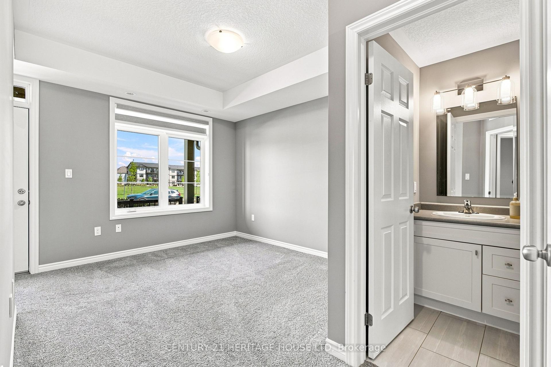 Photo 16 of 12 Wheat Lane, Kitchener, Huron Park — HOMEH