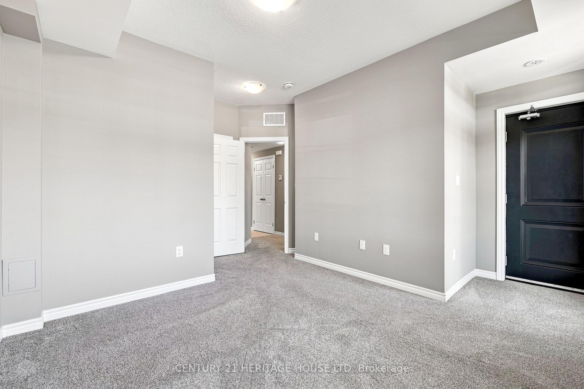 Photo 19 of 12 Wheat Lane, Kitchener, Huron Park — HOMEH