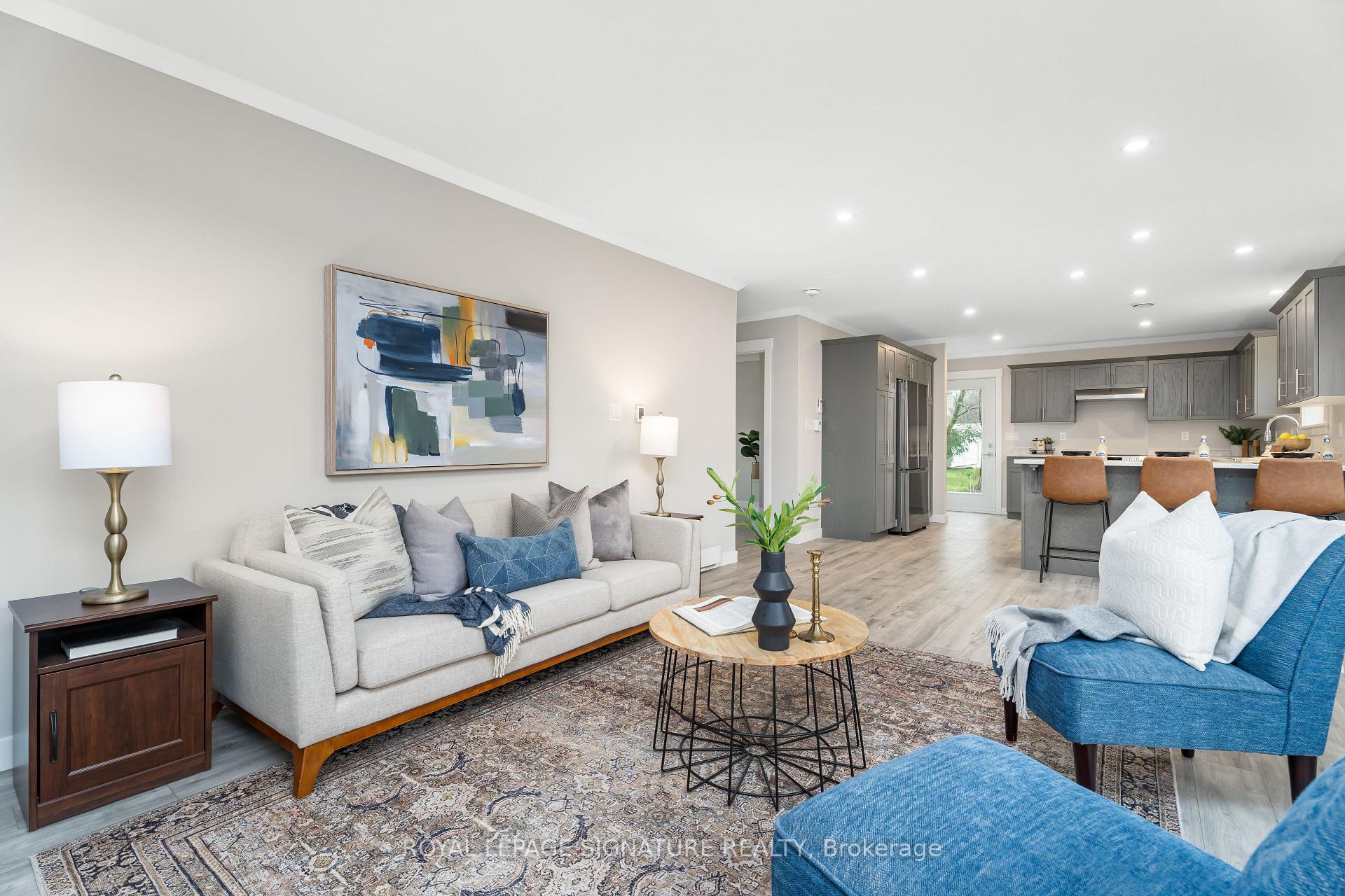 Photo 11 of 16 Briarwood Place, Innisfil, Cookstown — HOMEH