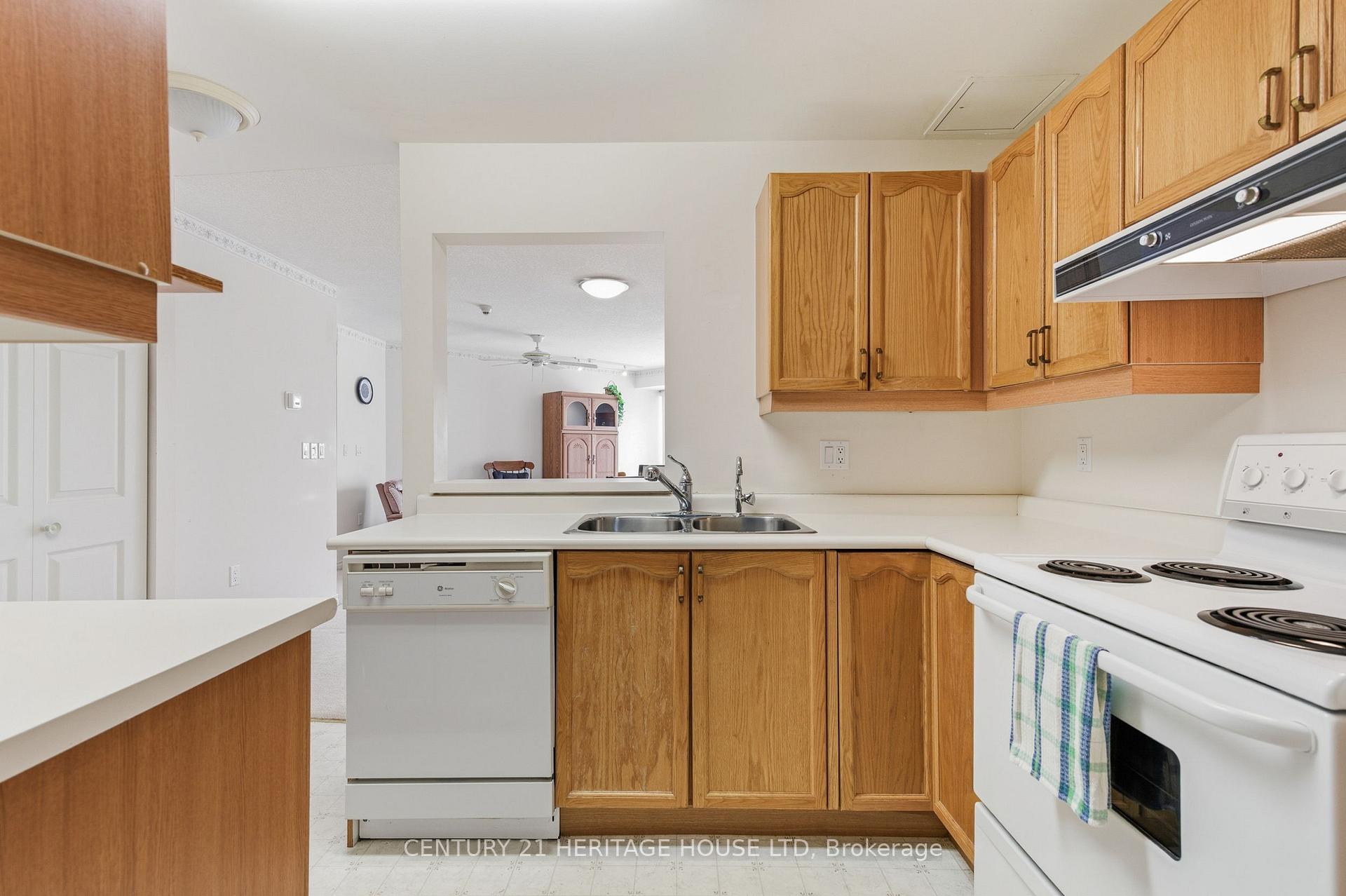 Photo 12 of Unit 407, 20 St George Street, Kitchener, Cedar Hill — HOMEH