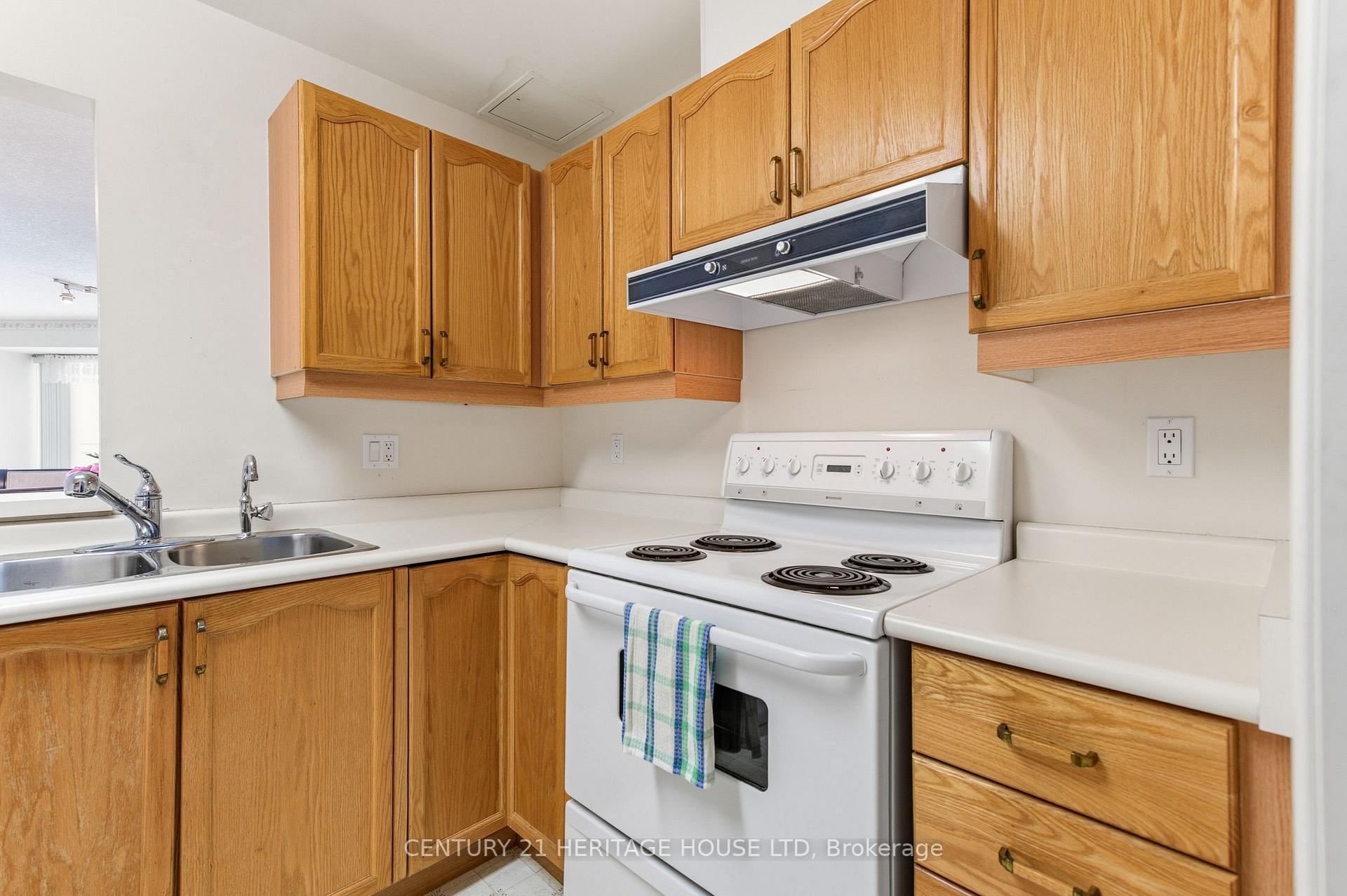 Photo 13 of Unit 407, 20 St George Street, Kitchener, Cedar Hill — HOMEH