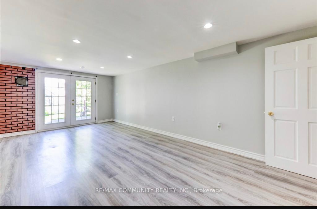 Photo 4 of Unit BSMT, 822 Central Park Boulevard N, Oshawa, Centennial — HOMEH