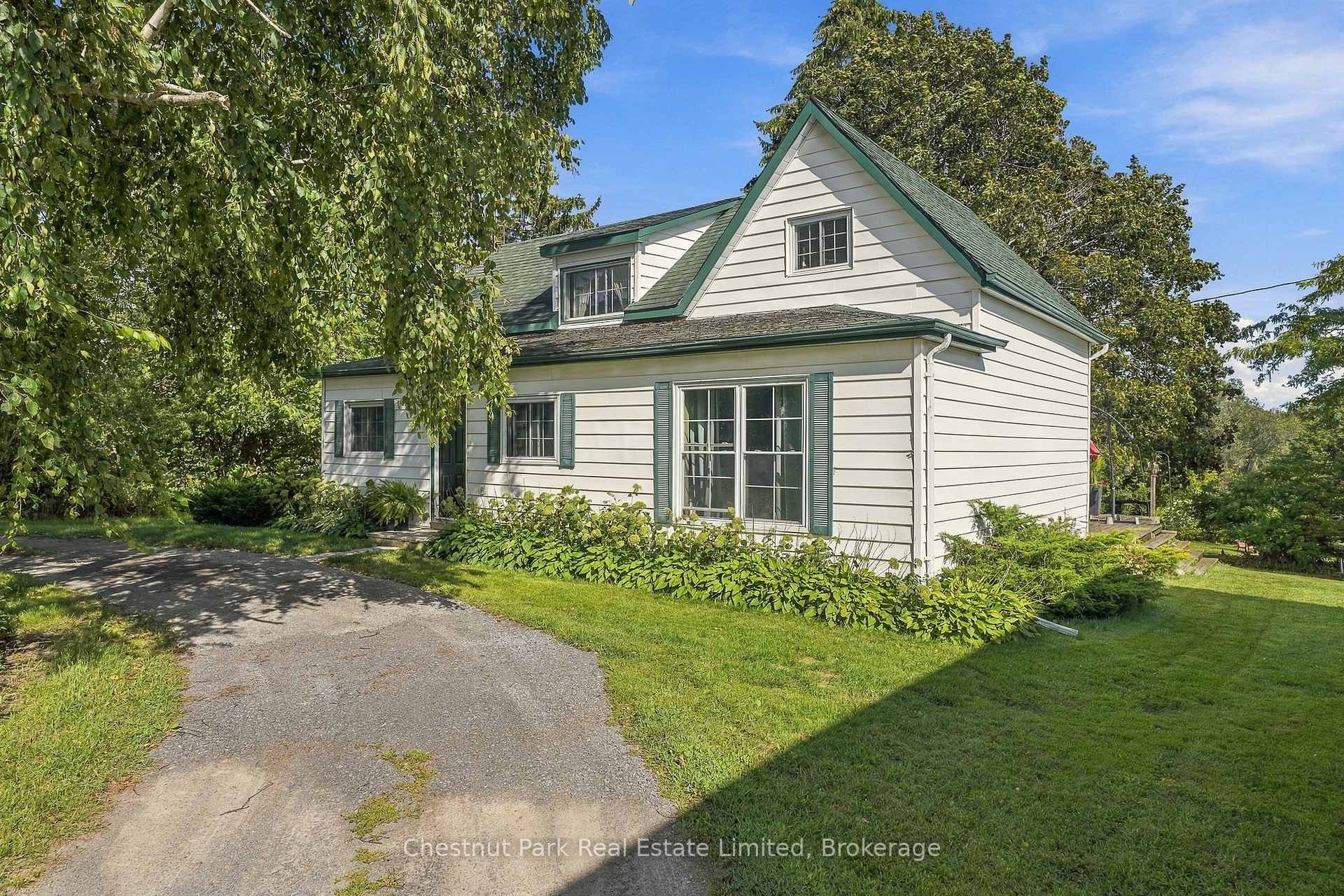 Photo 6 of 265 Ridge Road, Prince Edward County, Hallowell — HOMEH