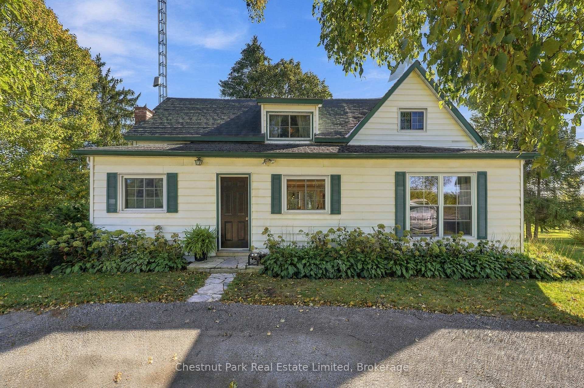 Photo 8 of 265 Ridge Road, Prince Edward County, Hallowell — HOMEH