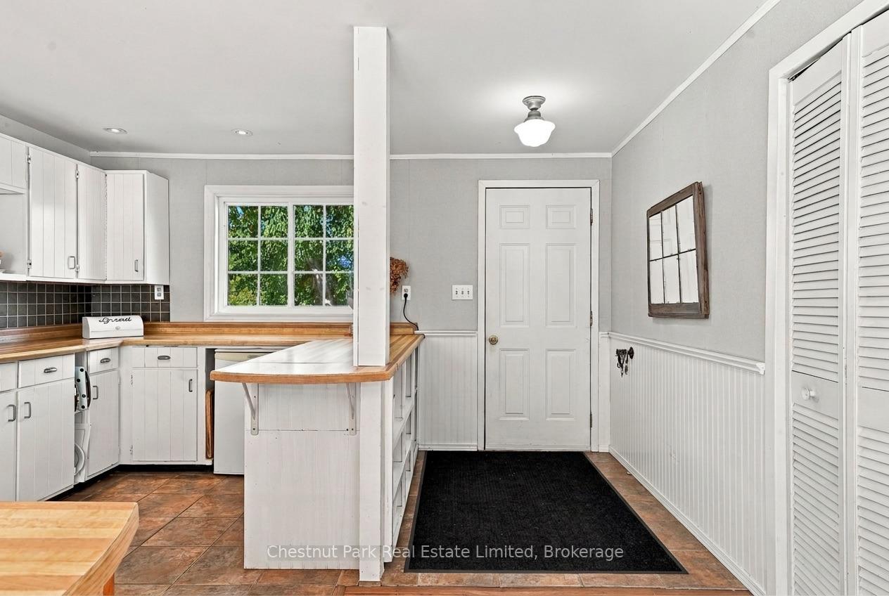 Photo 9 of 265 Ridge Road, Prince Edward County, Hallowell — HOMEH
