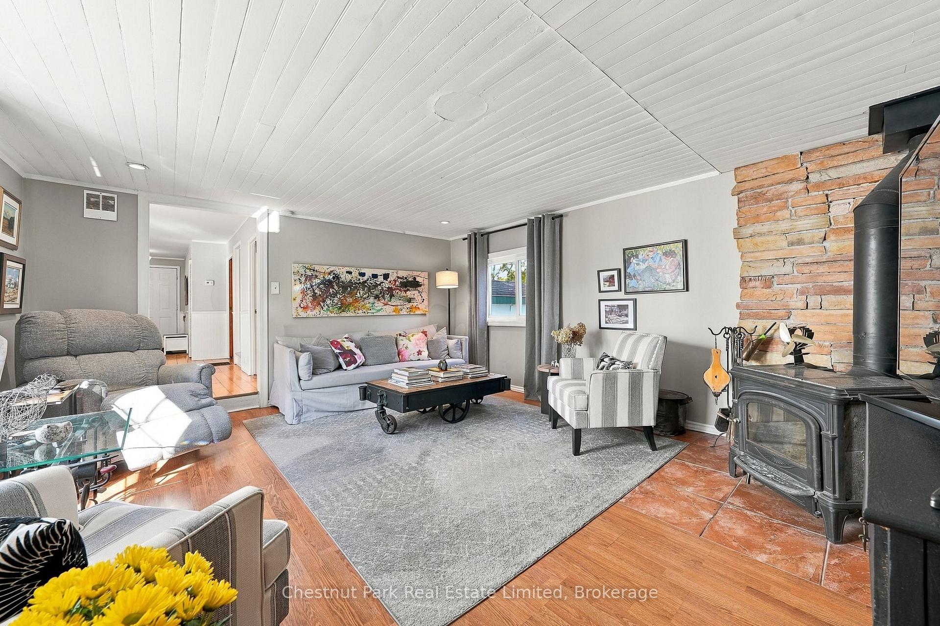 Photo 18 of 265 Ridge Road, Prince Edward County, Hallowell — HOMEH