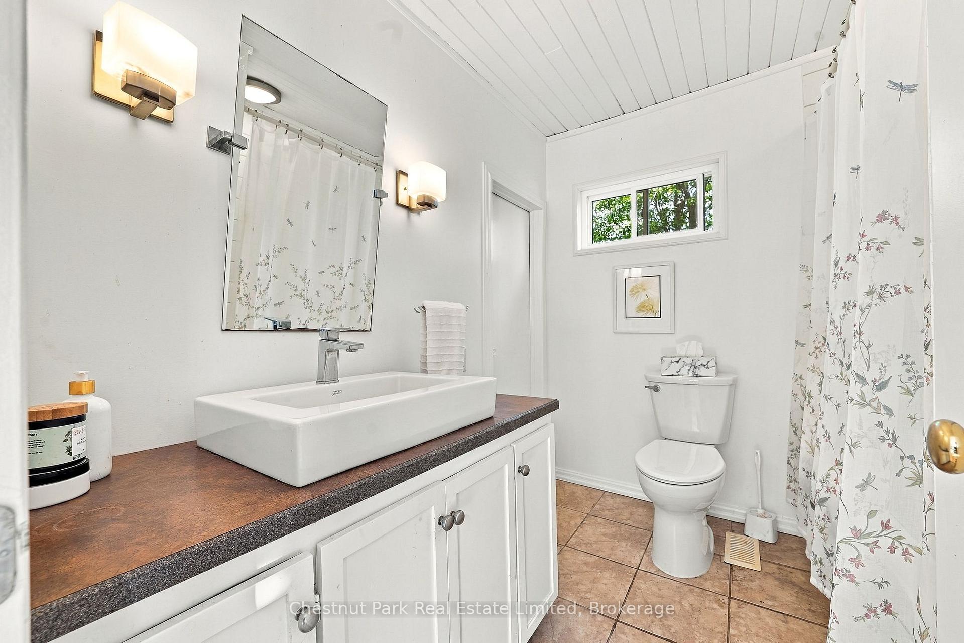 Photo 24 of 265 Ridge Road, Prince Edward County, Hallowell — HOMEH