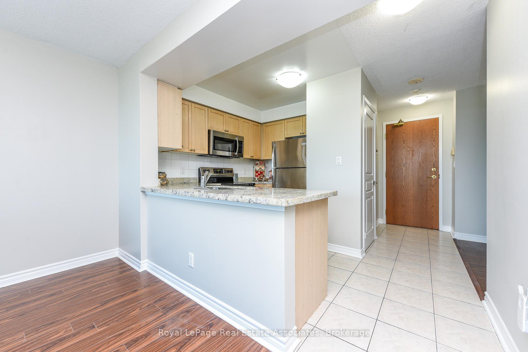 Photo 7 of Unit 710, 4879 Kimbermount Avenue, Mississauga, Central Erin Mills — HOMEH