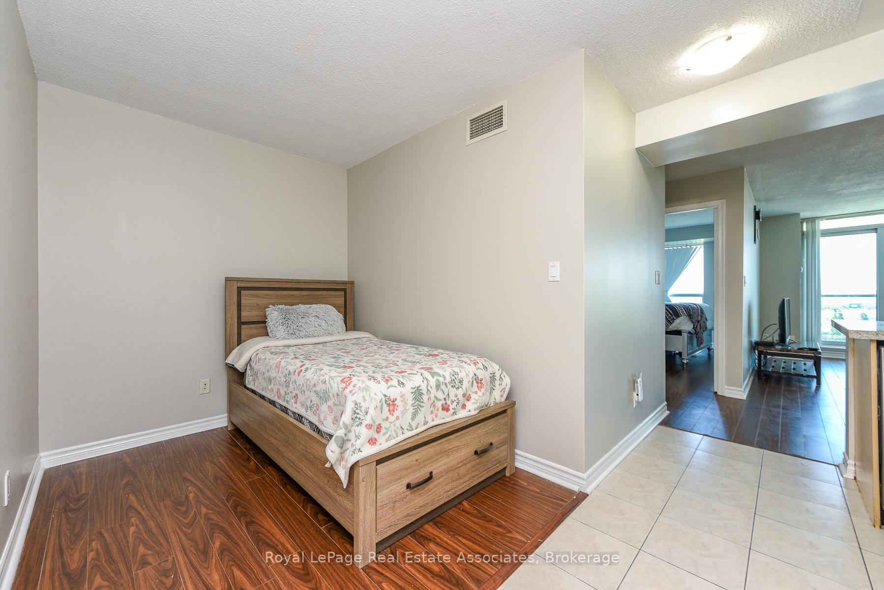 Photo 9 of Unit 710, 4879 Kimbermount Avenue, Mississauga, Central Erin Mills — HOMEH