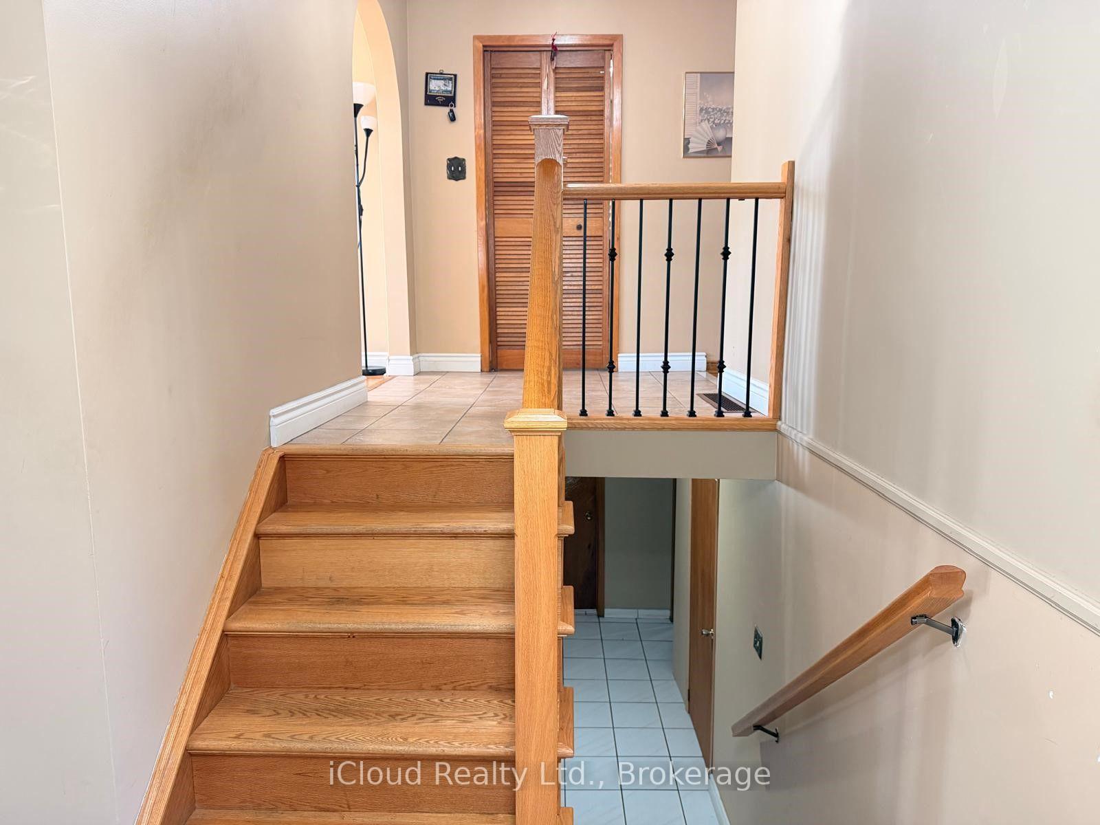 Photo 10 of 22 Seaton Place, Hamilton, Stoney Creek — HOMEH