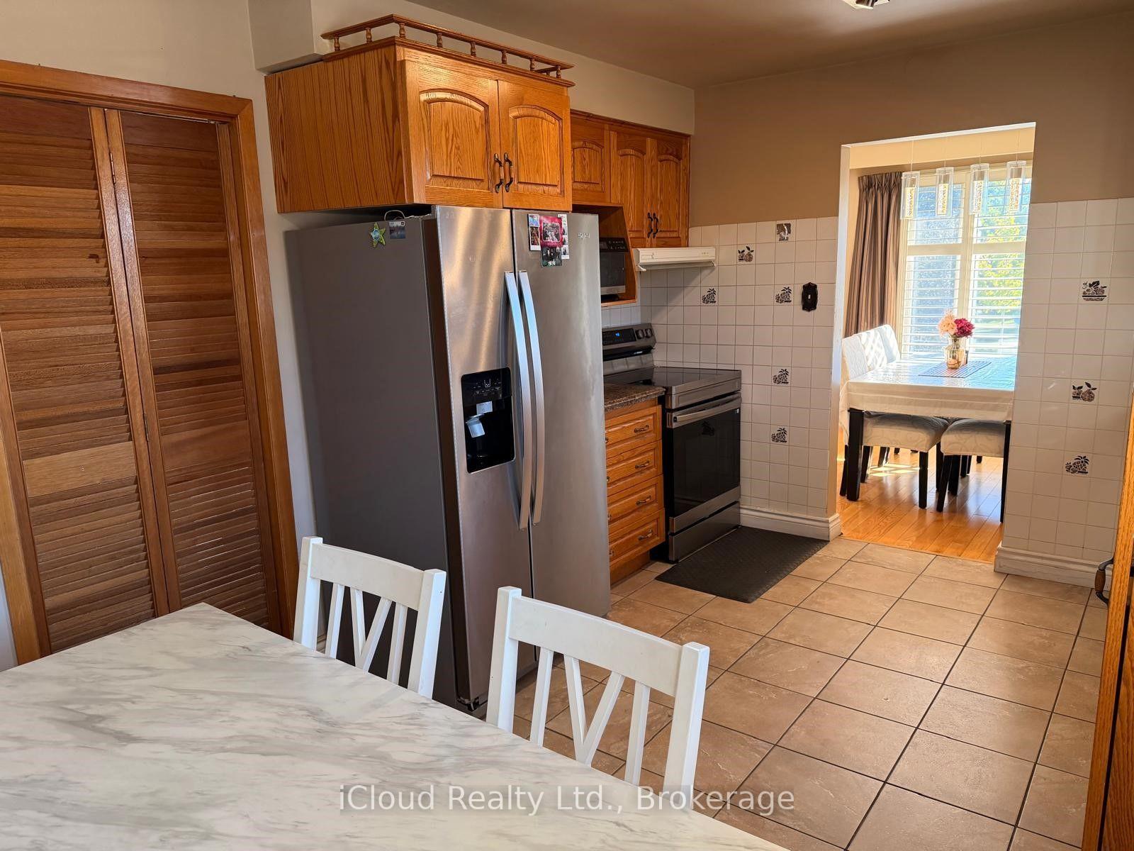 Photo 16 of 22 Seaton Place, Hamilton, Stoney Creek — HOMEH