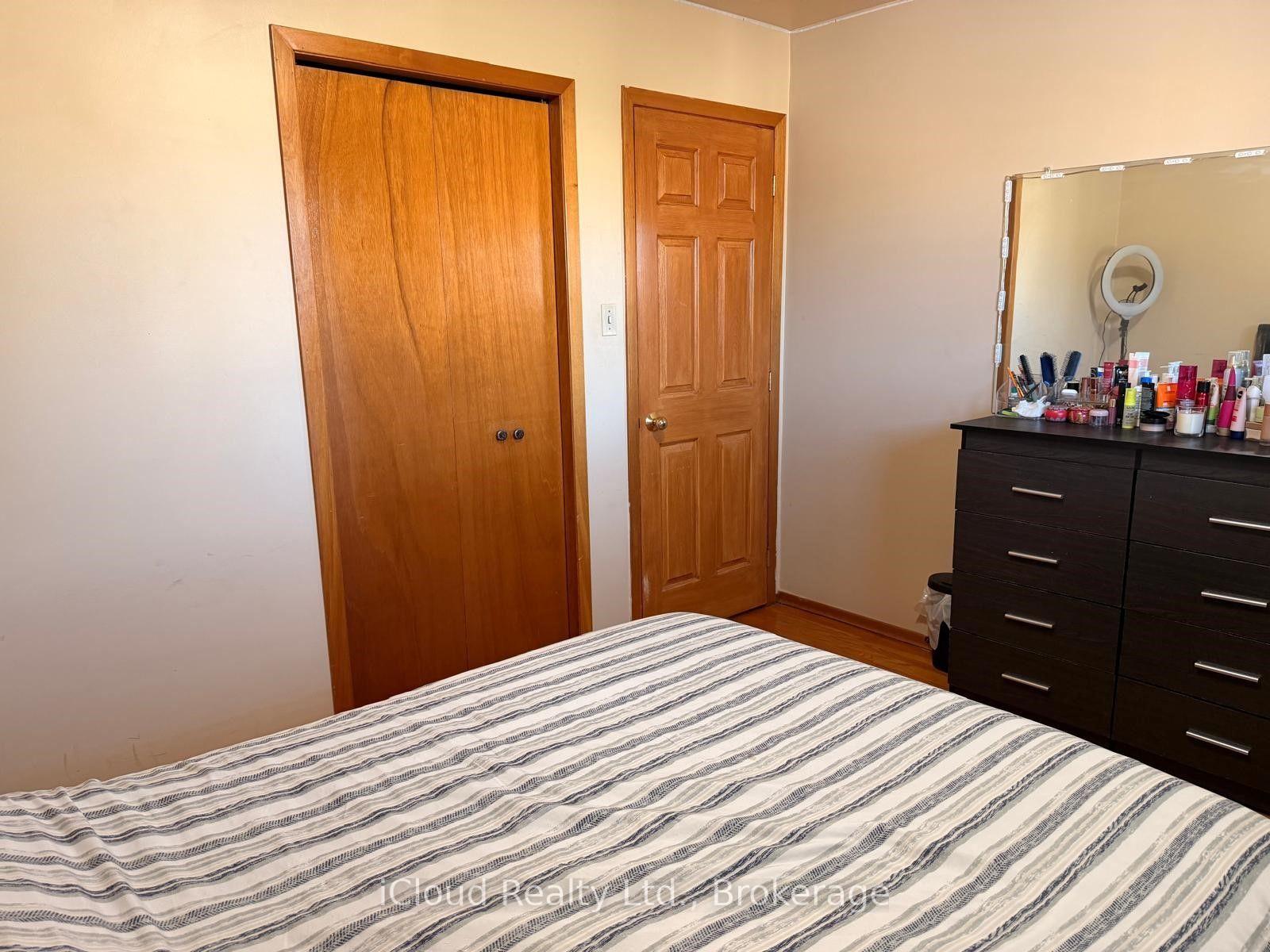 Photo 25 of 22 Seaton Place, Hamilton, Stoney Creek — HOMEH