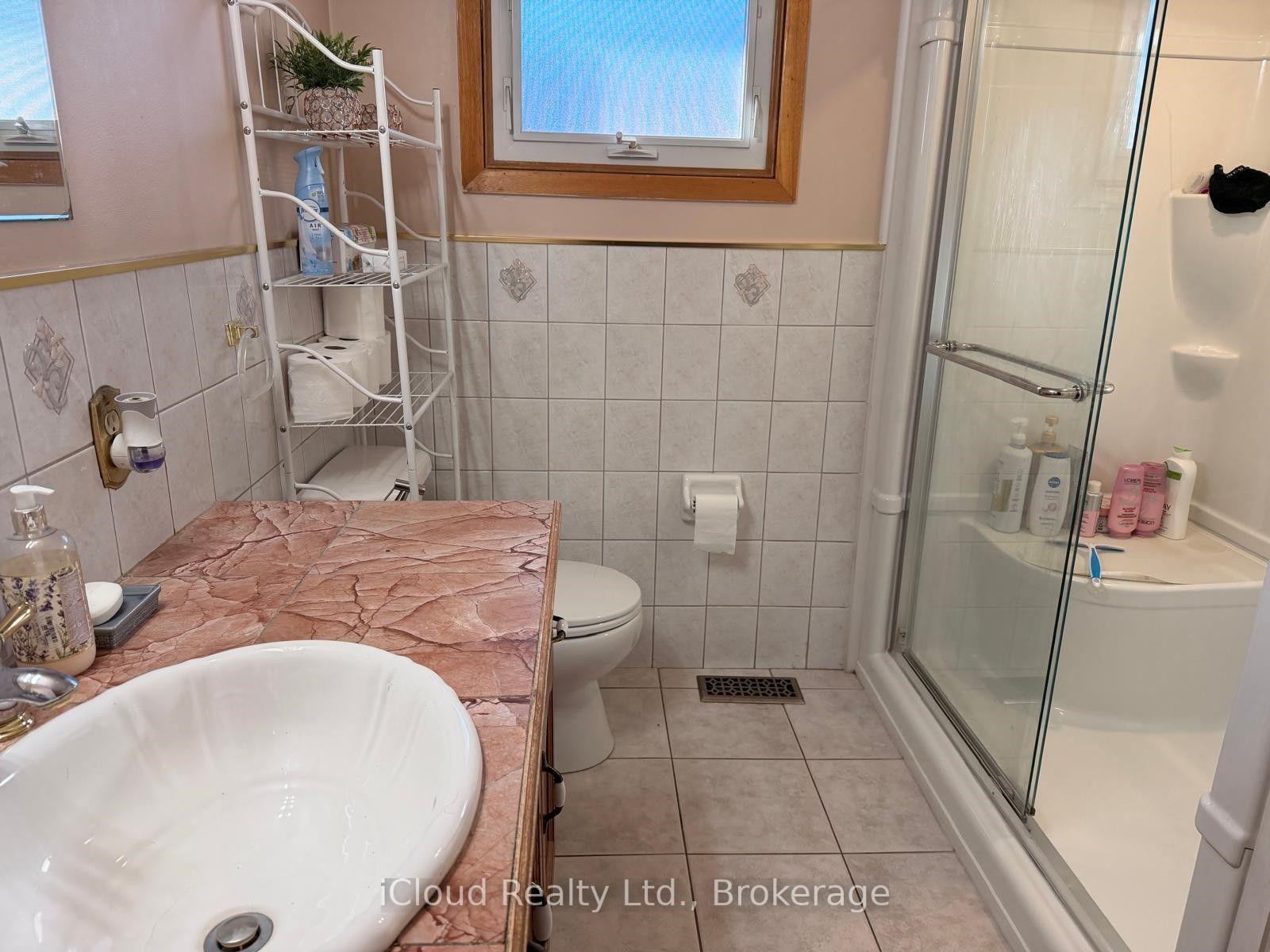 Photo 26 of 22 Seaton Place, Hamilton, Stoney Creek — HOMEH