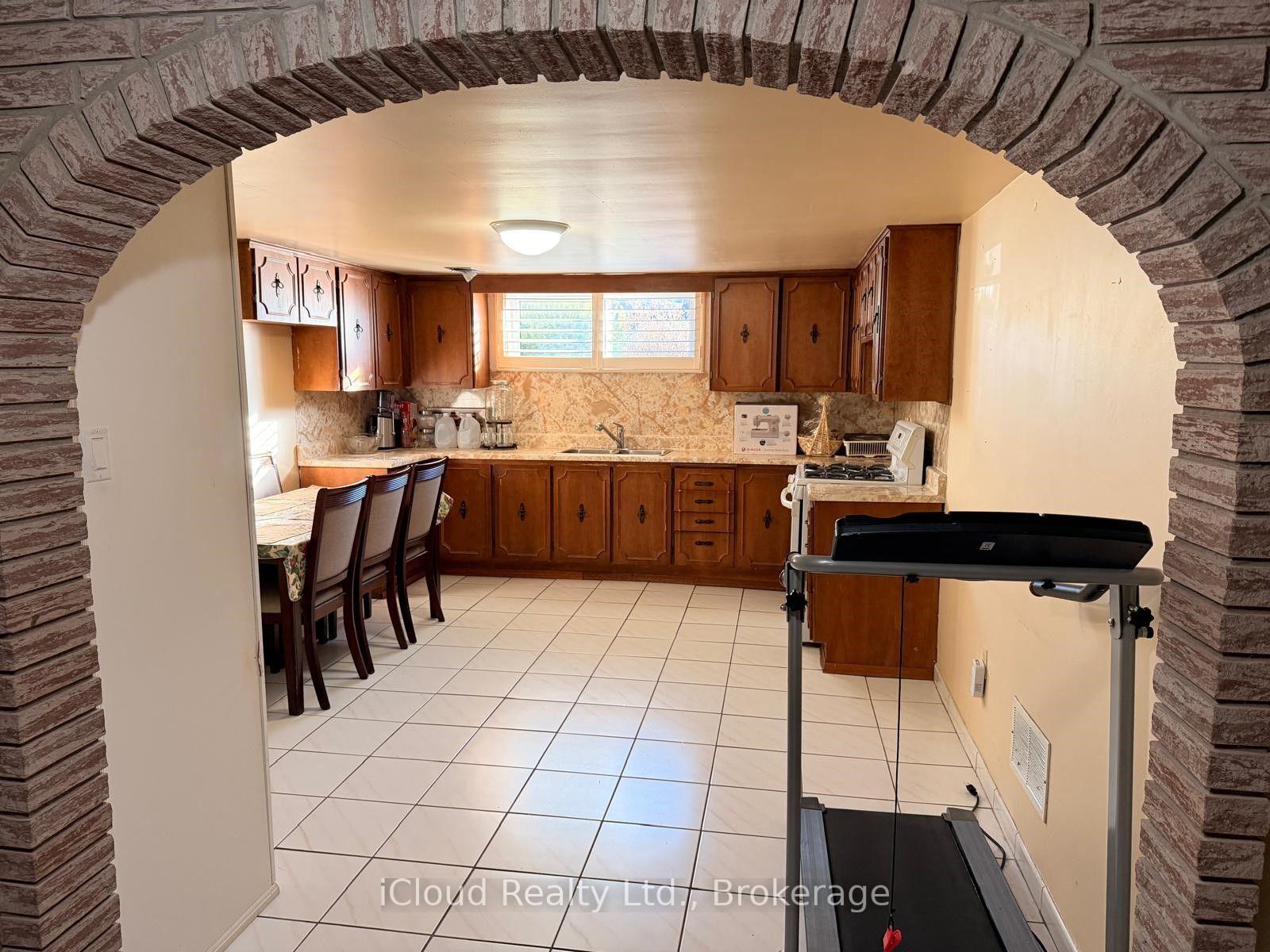 Photo 27 of 22 Seaton Place, Hamilton, Stoney Creek — HOMEH