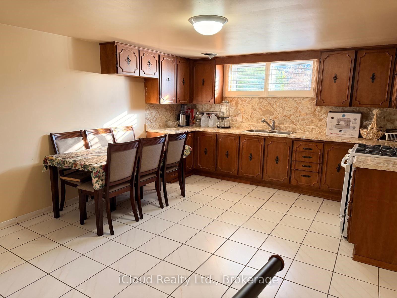 Photo 28 of 22 Seaton Place, Hamilton, Stoney Creek — HOMEH