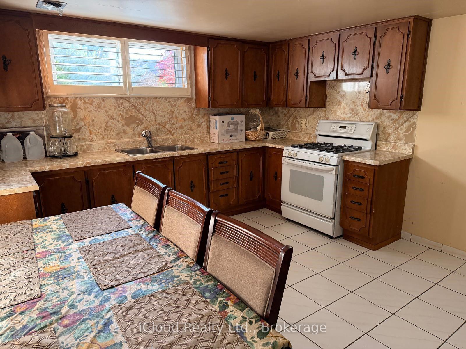 Photo 29 of 22 Seaton Place, Hamilton, Stoney Creek — HOMEH