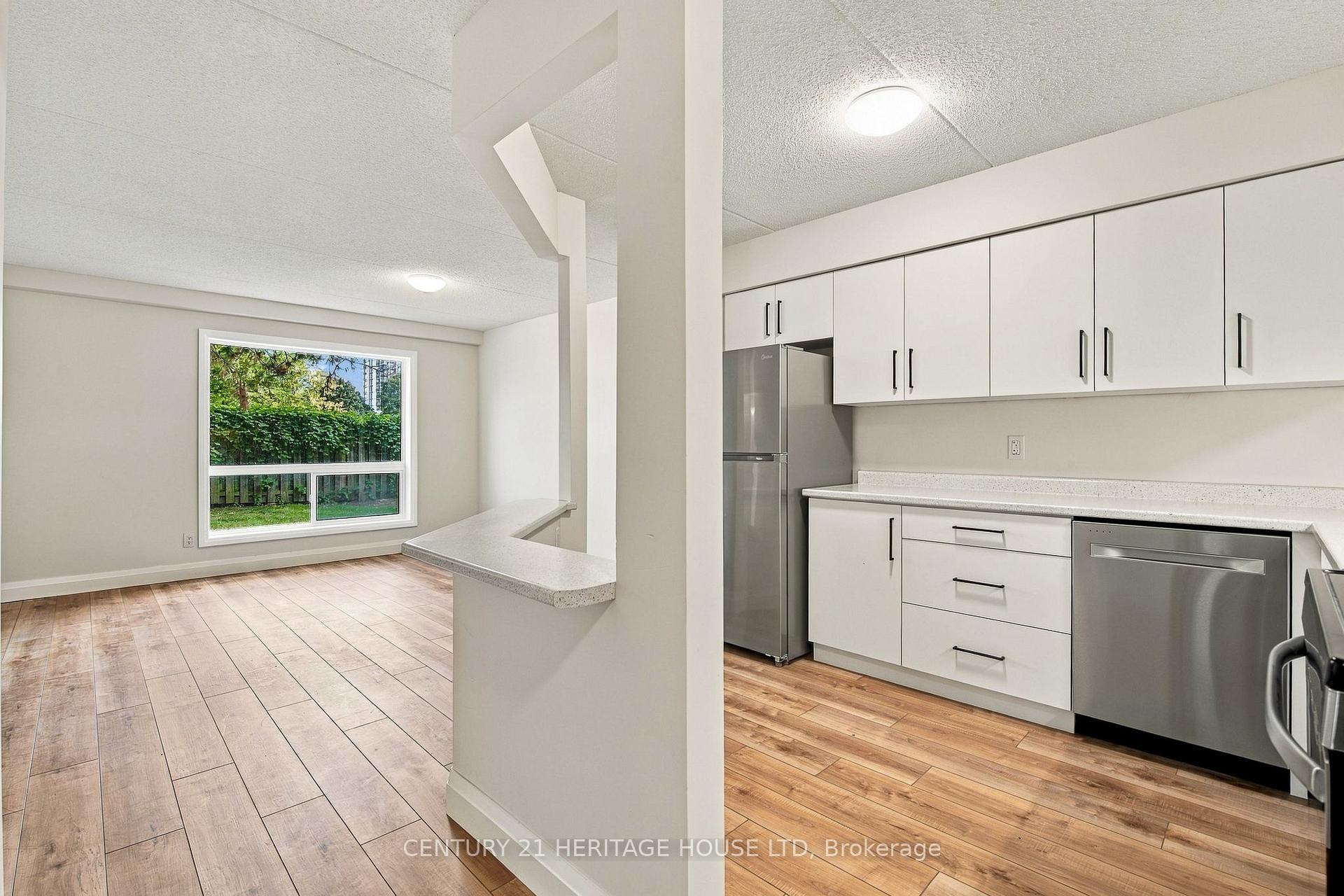 Photo 6 of Unit 13, 3085 Kingsway Drive, Kitchener, Vanier - Kitchener — HOMEH