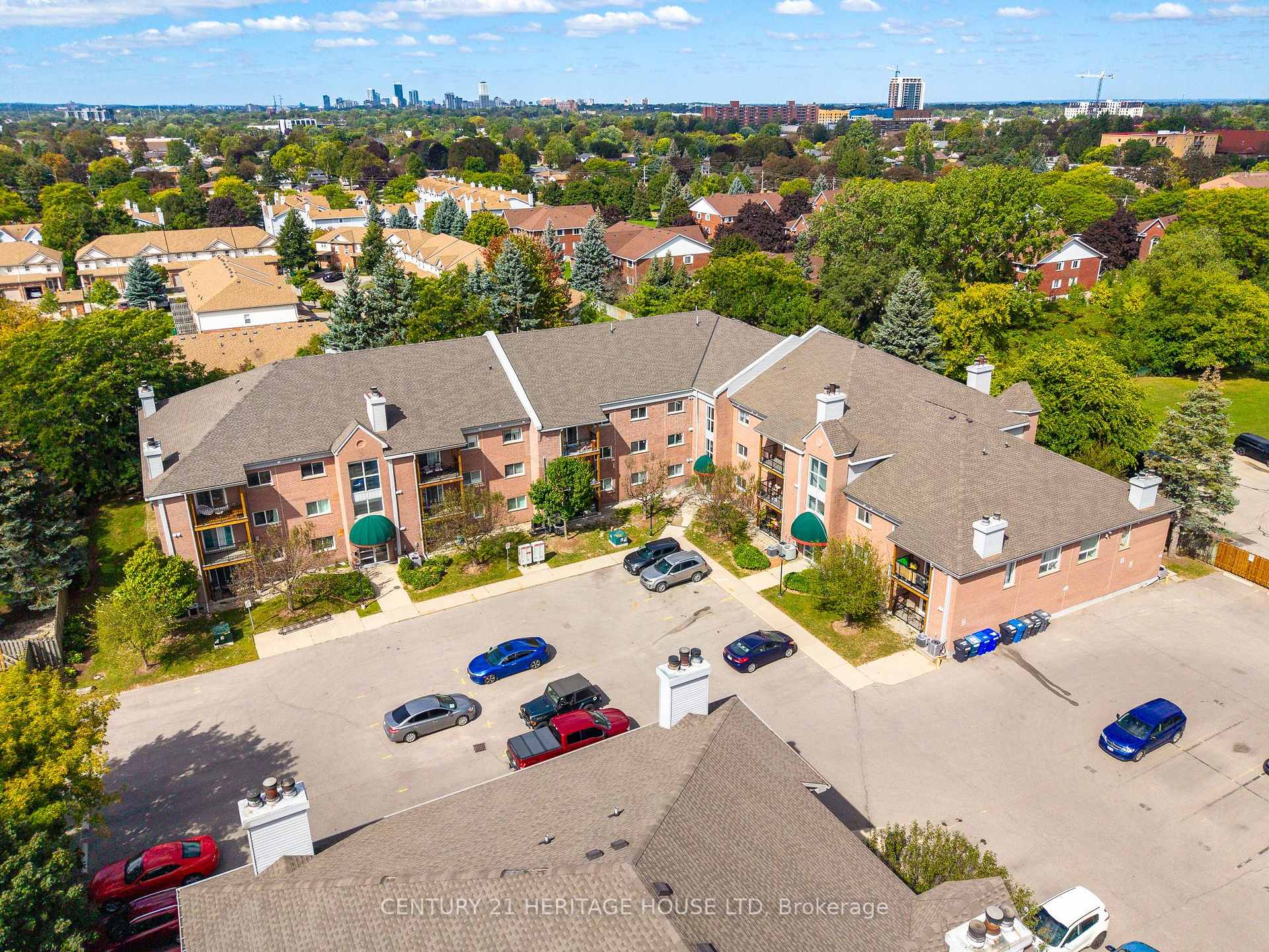 Photo 24 of Unit 13, 3085 Kingsway Drive, Kitchener, Vanier - Kitchener — HOMEH