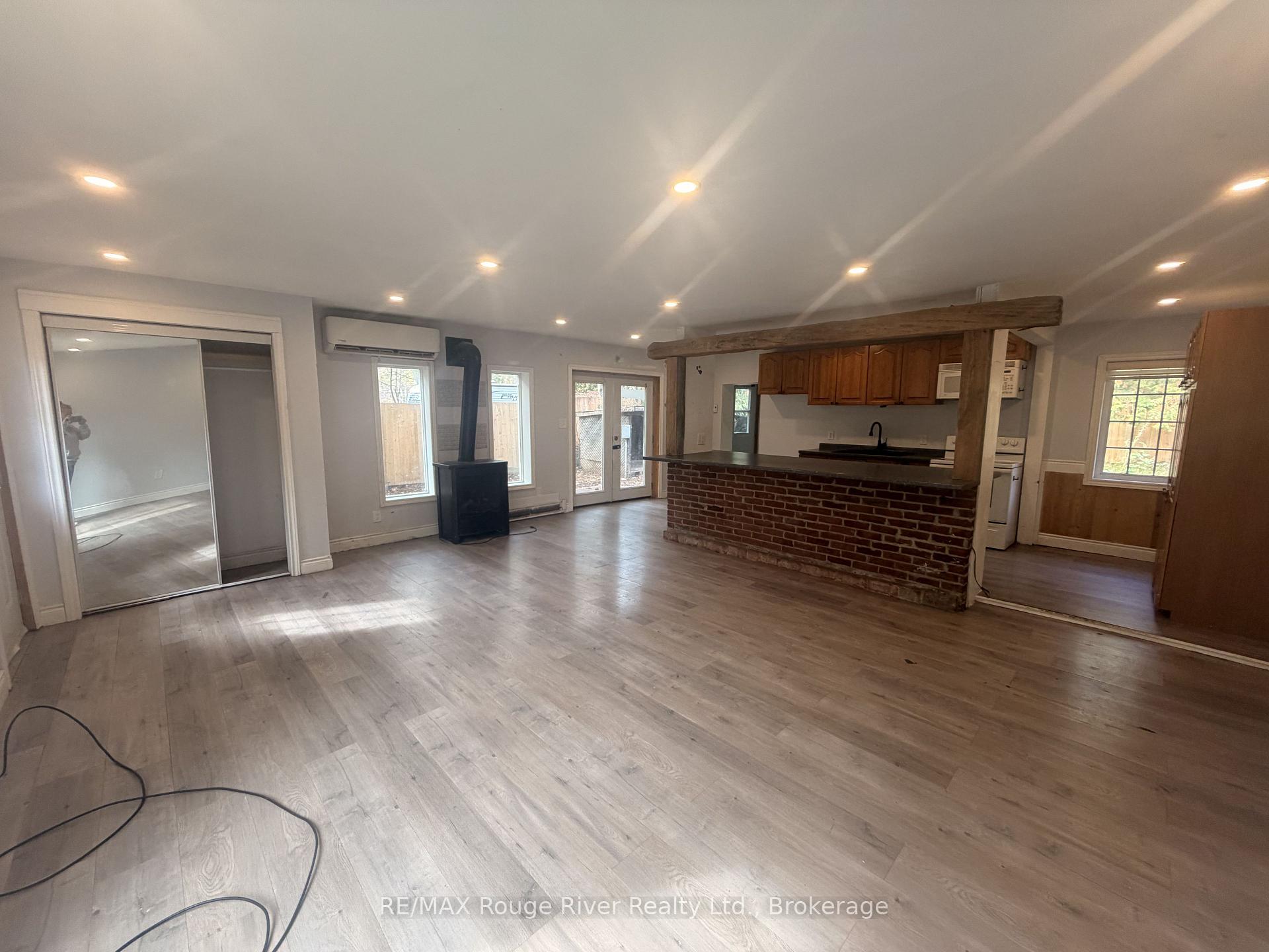 Photo 11 of 11 Edgewood Drive, Kawartha Lakes, Verulam — HOMEH
