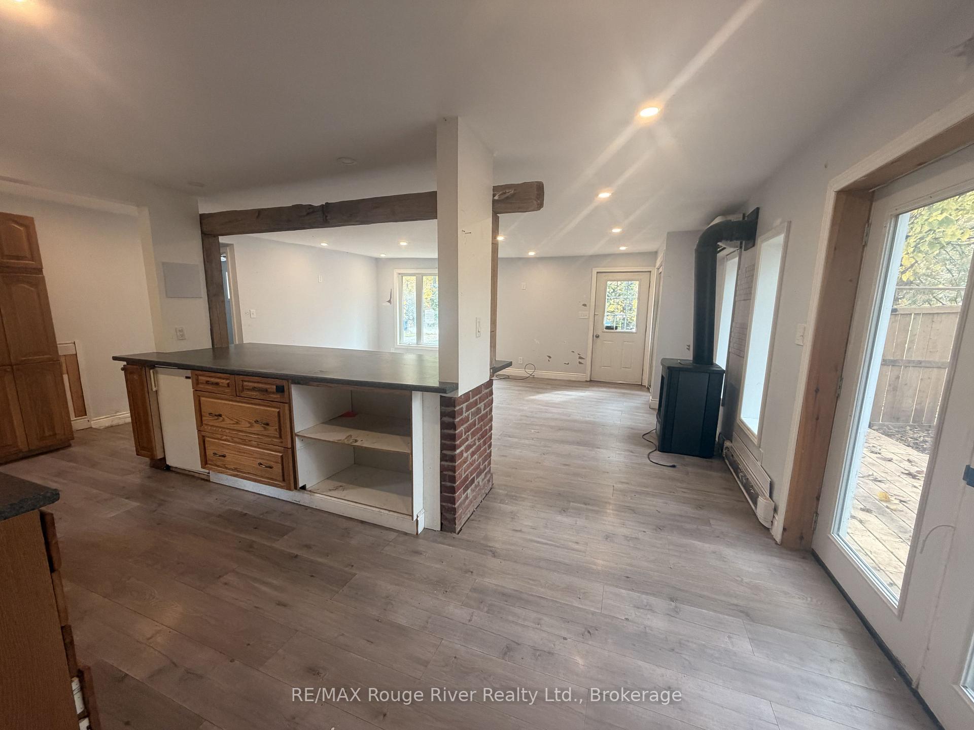 Photo 22 of 11 Edgewood Drive, Kawartha Lakes, Verulam — HOMEH