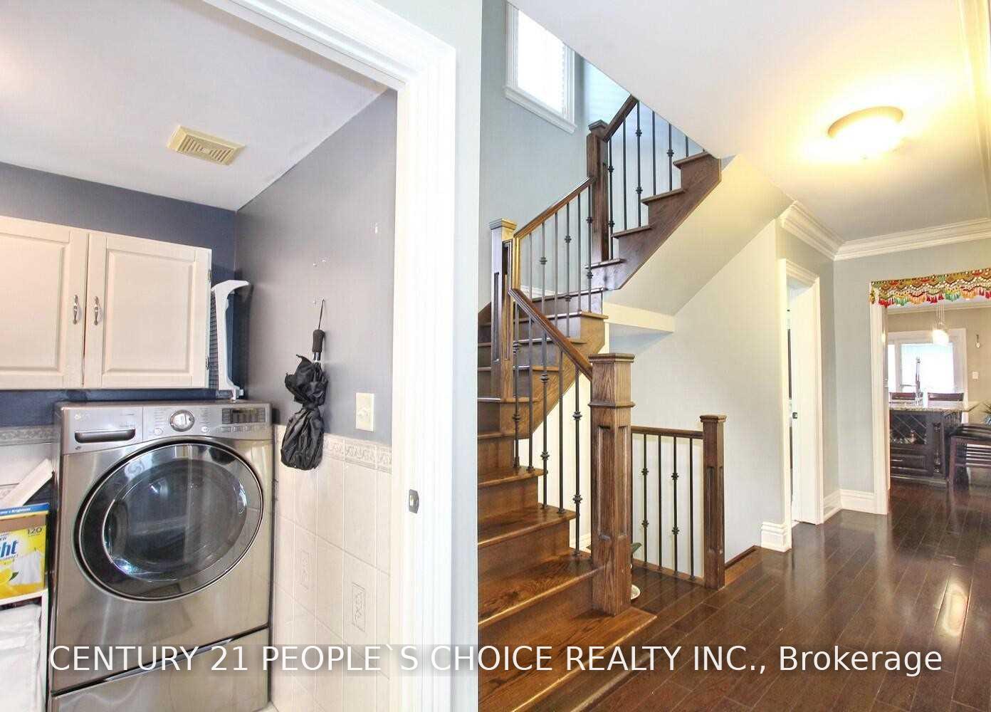 Photo 9 of 6 Stirrup Court, Brampton, Fletcher's Creek Village — HOMEH