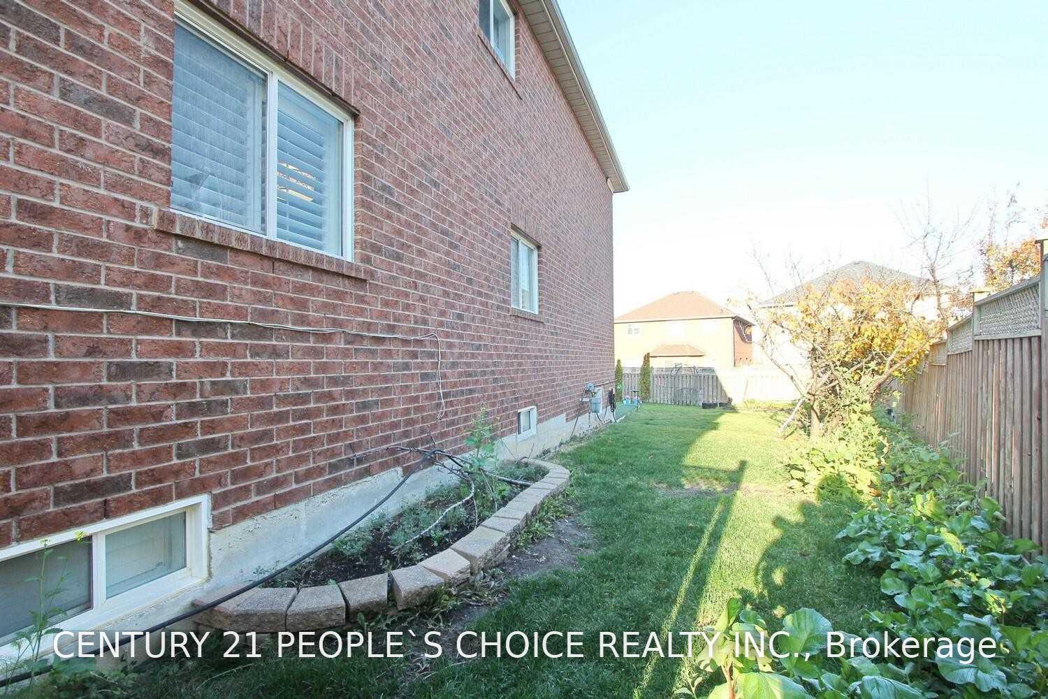 Photo 34 of 6 Stirrup Court, Brampton, Fletcher's Creek Village — HOMEH