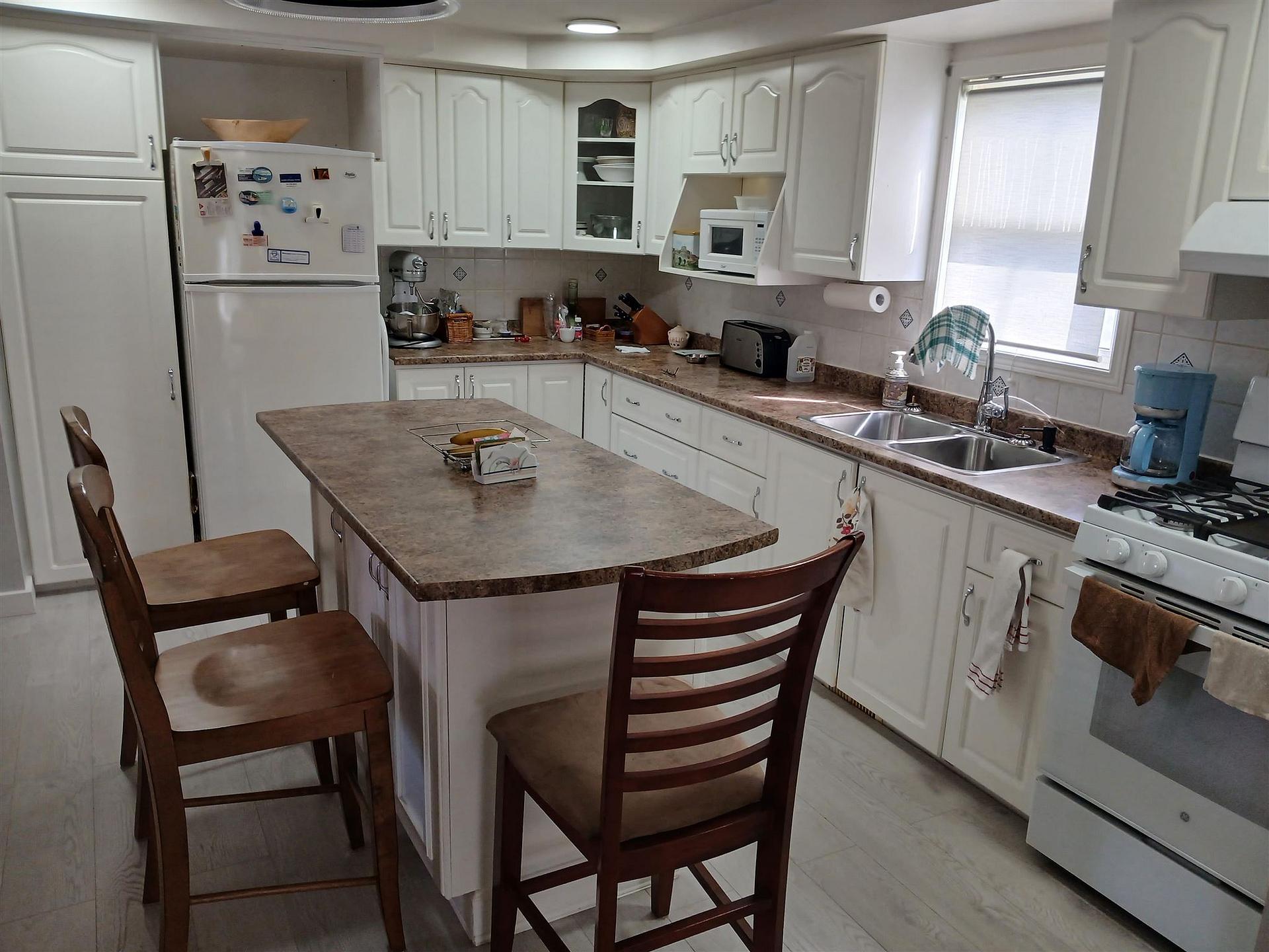 Photo 2 of 100 Westhill Road, Elliot Lake — HOMEH