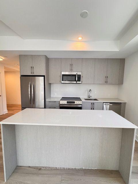 Photo 2 of Unit 204, 8 Manor Road W, Toronto, Yonge-Eglinton — HOMEH