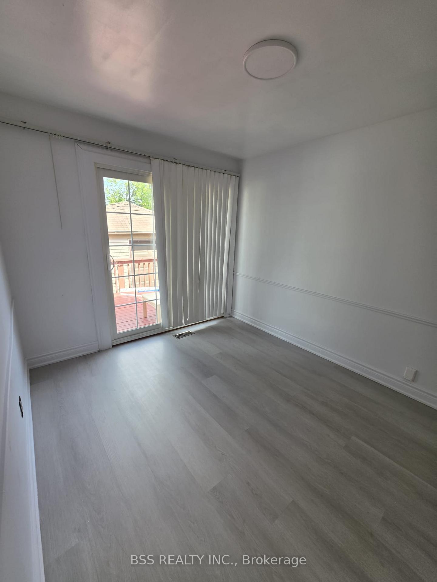 Photo 1 of 88 Southampton Drive, Scarborough, Eglinton East — HOMEH