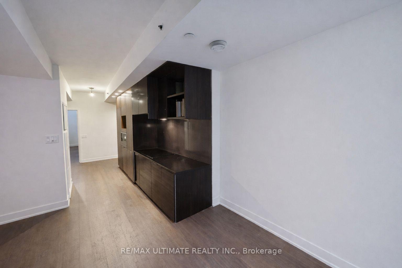 Photo 3 of Unit 605, 70 Temperance Street, Toronto, Bay Street Corridor — HOMEH