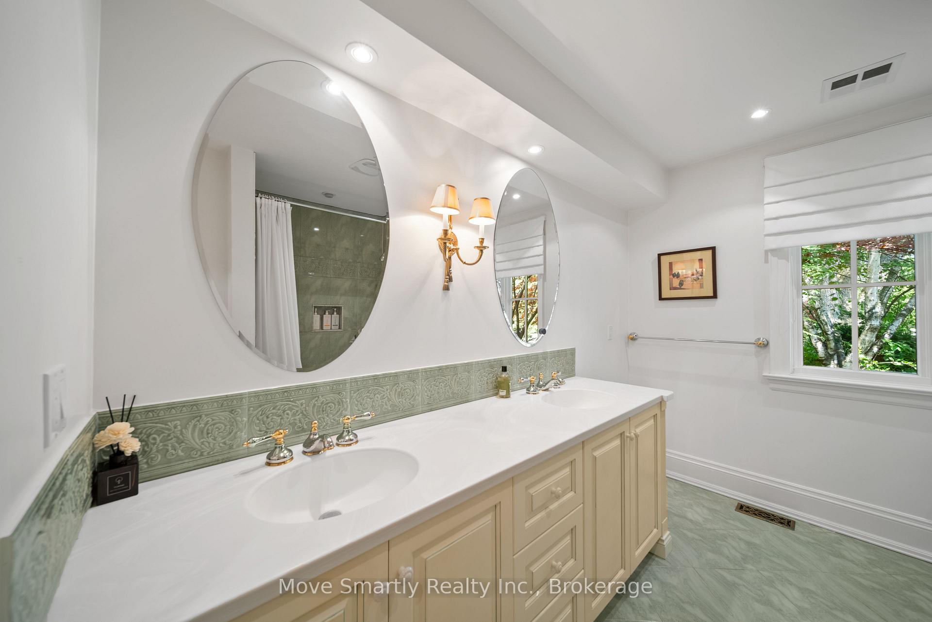 Photo 22 of 7 Purling Place, North York, Banbury-Don Mills — HOMEH