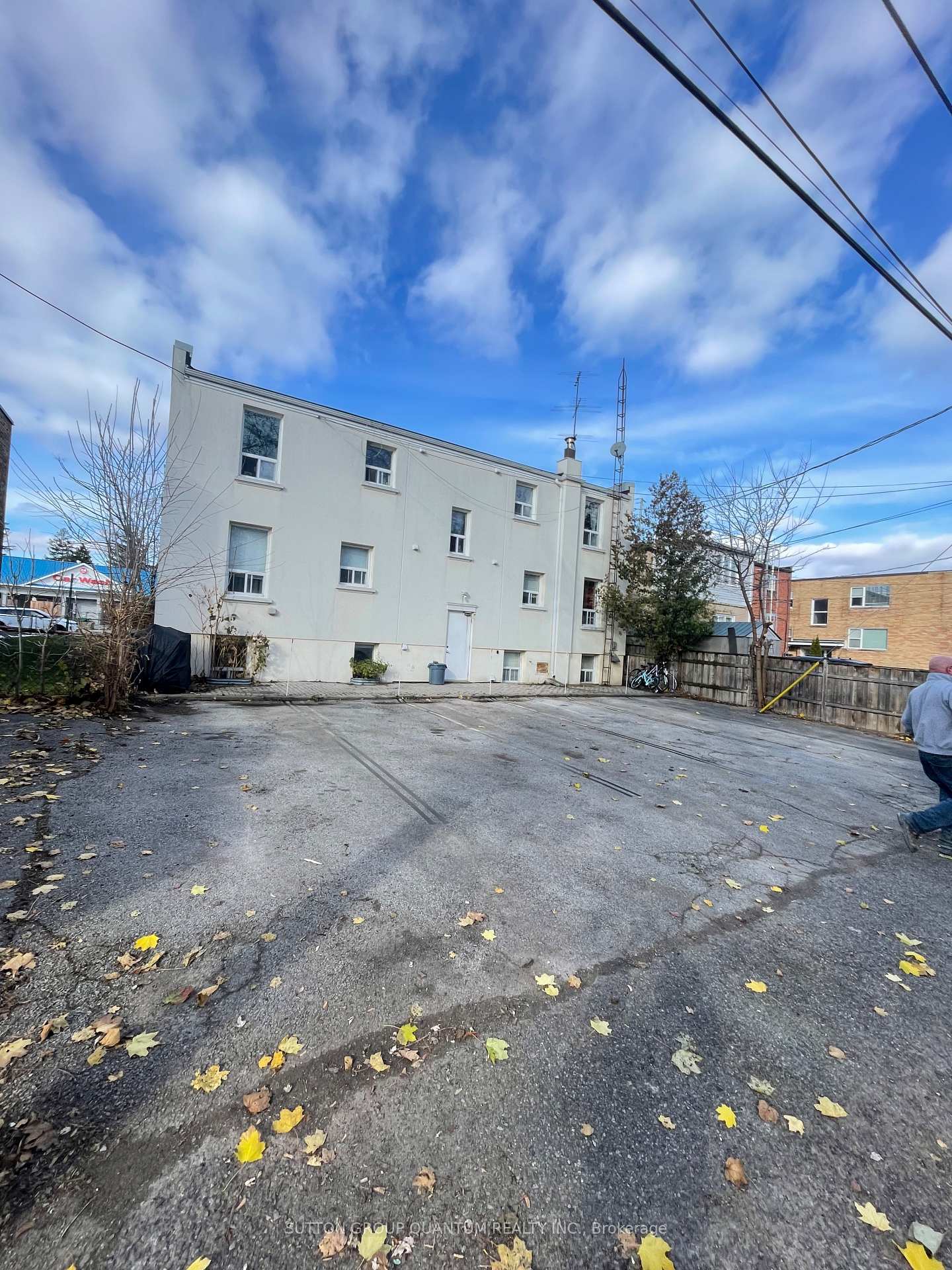 Photo 10 of Unit #2, 339 Lakeshore Road E, Mississauga, Port Credit — HOMEH