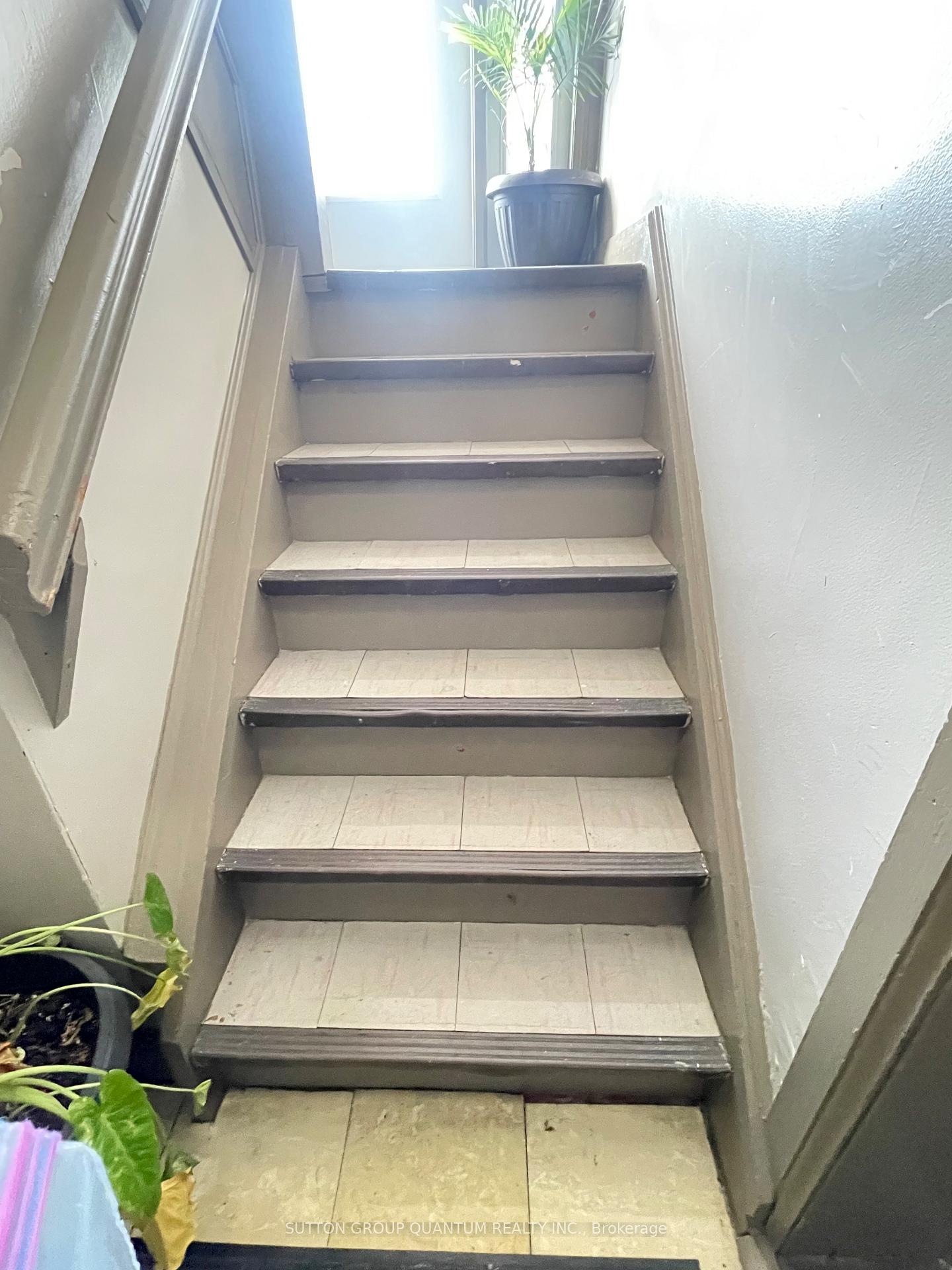 Photo 11 of Unit #2, 339 Lakeshore Road E, Mississauga, Port Credit — HOMEH