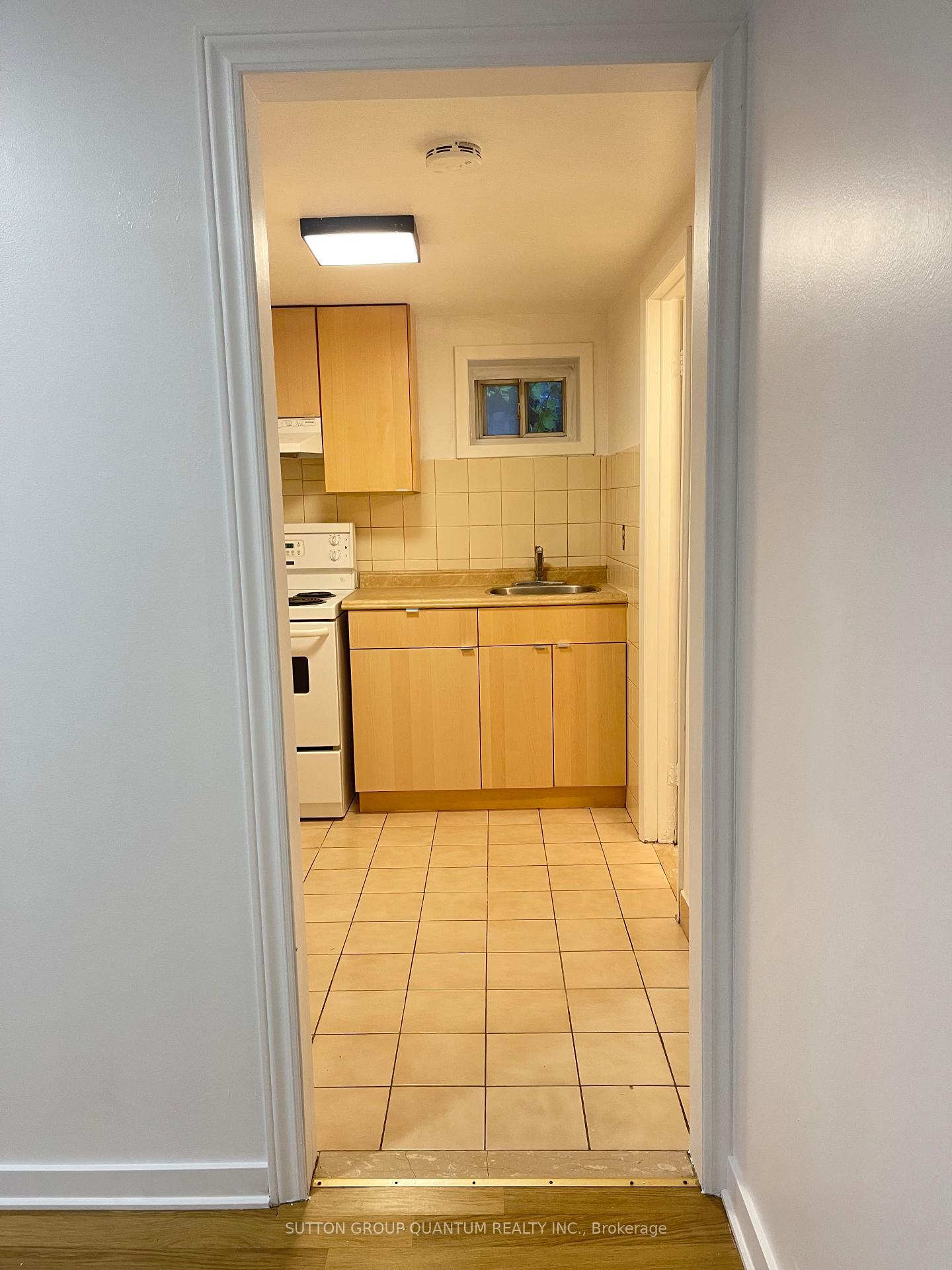 Photo 12 of Unit #2, 339 Lakeshore Road E, Mississauga, Port Credit — HOMEH