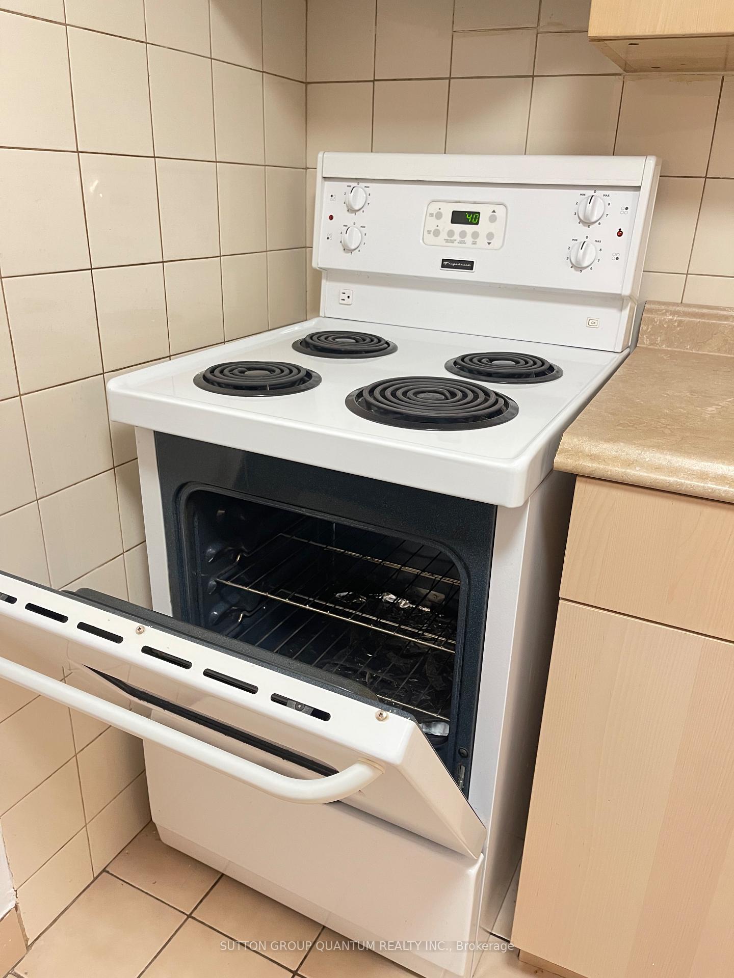 Photo 15 of Unit #2, 339 Lakeshore Road E, Mississauga, Port Credit — HOMEH