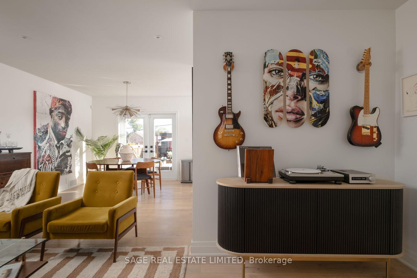Photo 6 of 11 Maple Boulevard, Etobicoke, Mimico — HOMEH