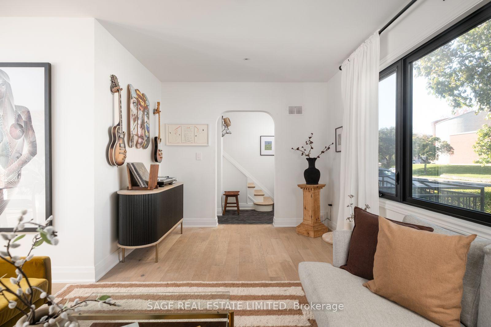 Photo 7 of 11 Maple Boulevard, Etobicoke, Mimico — HOMEH
