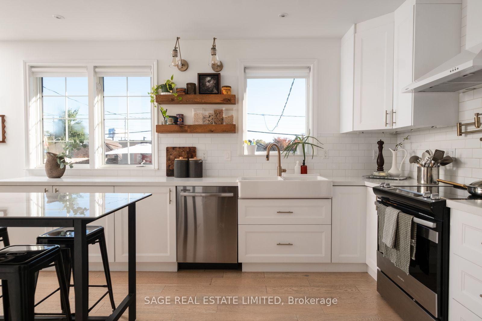 Photo 13 of 11 Maple Boulevard, Etobicoke, Mimico — HOMEH