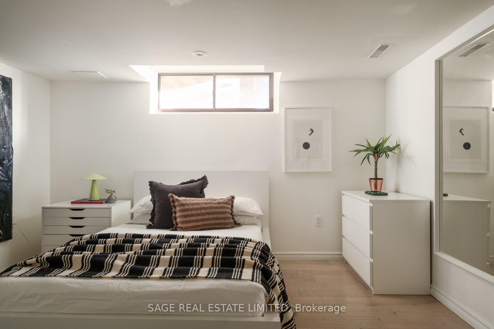 Photo 34 of 11 Maple Boulevard, Etobicoke, Mimico — HOMEH
