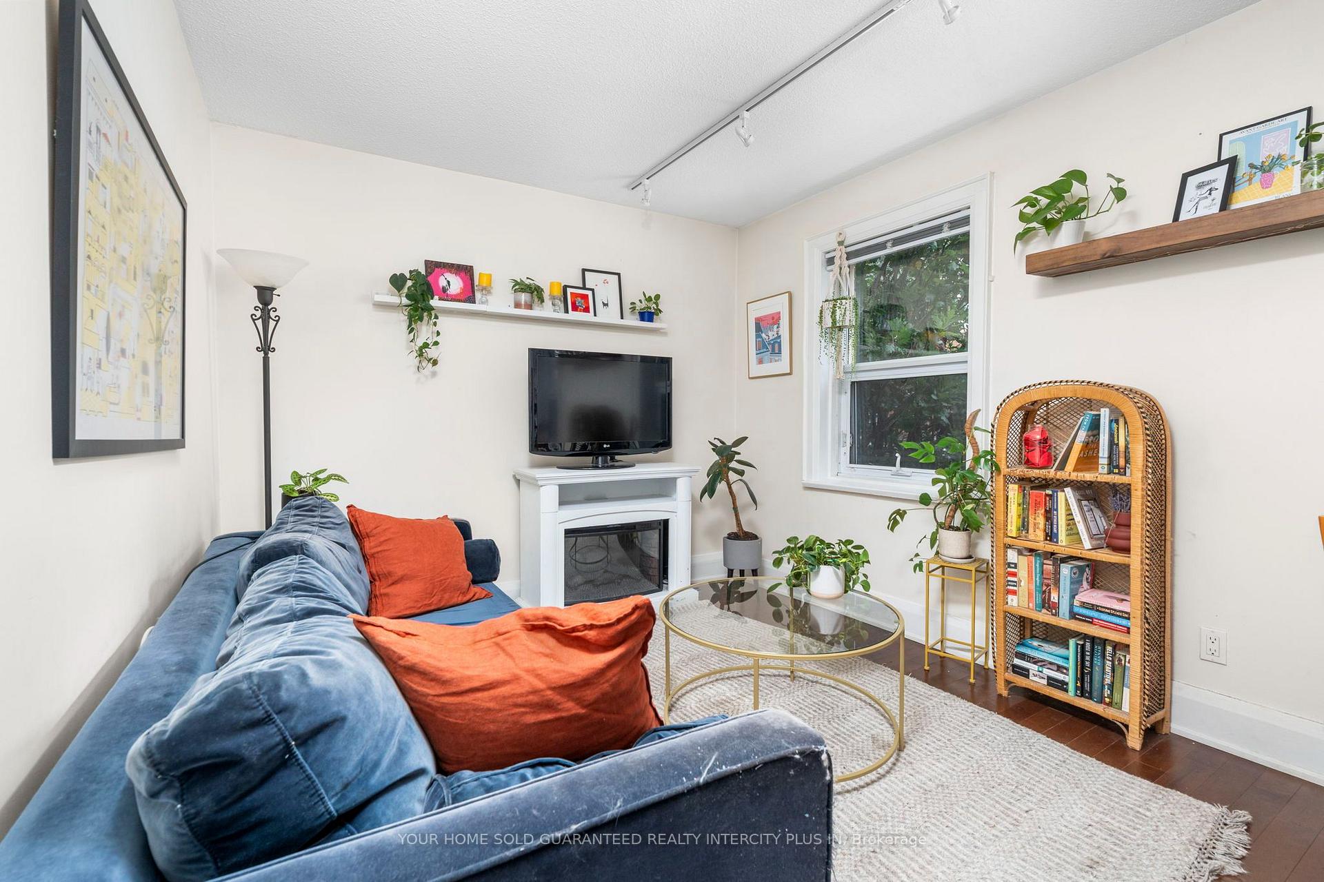 Photo 1 of Unit 202, 114 Vaughan Road, Toronto, Humewood-Cedarvale — HOMEH