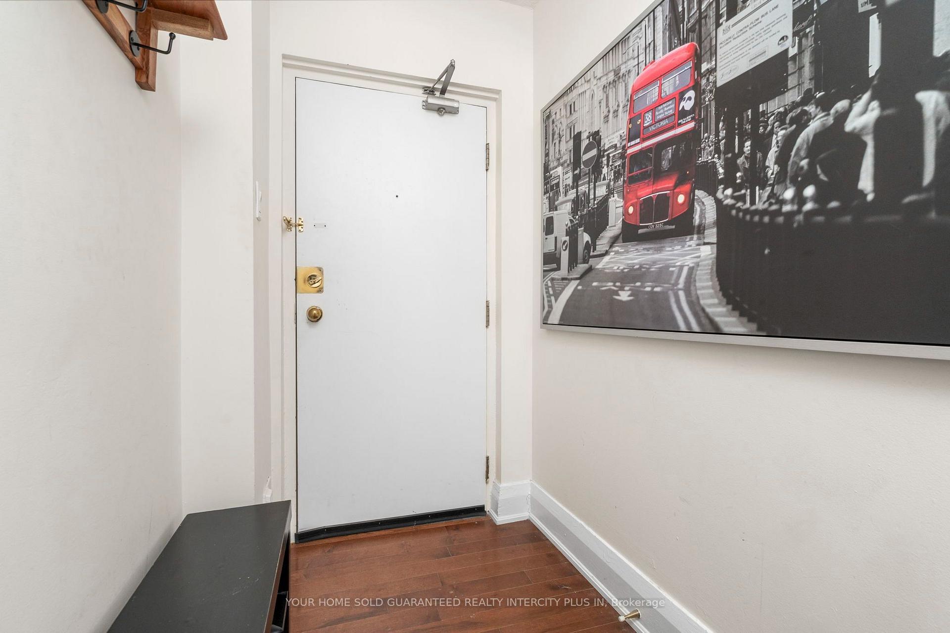 Photo 2 of Unit 202, 114 Vaughan Road, Toronto, Humewood-Cedarvale — HOMEH