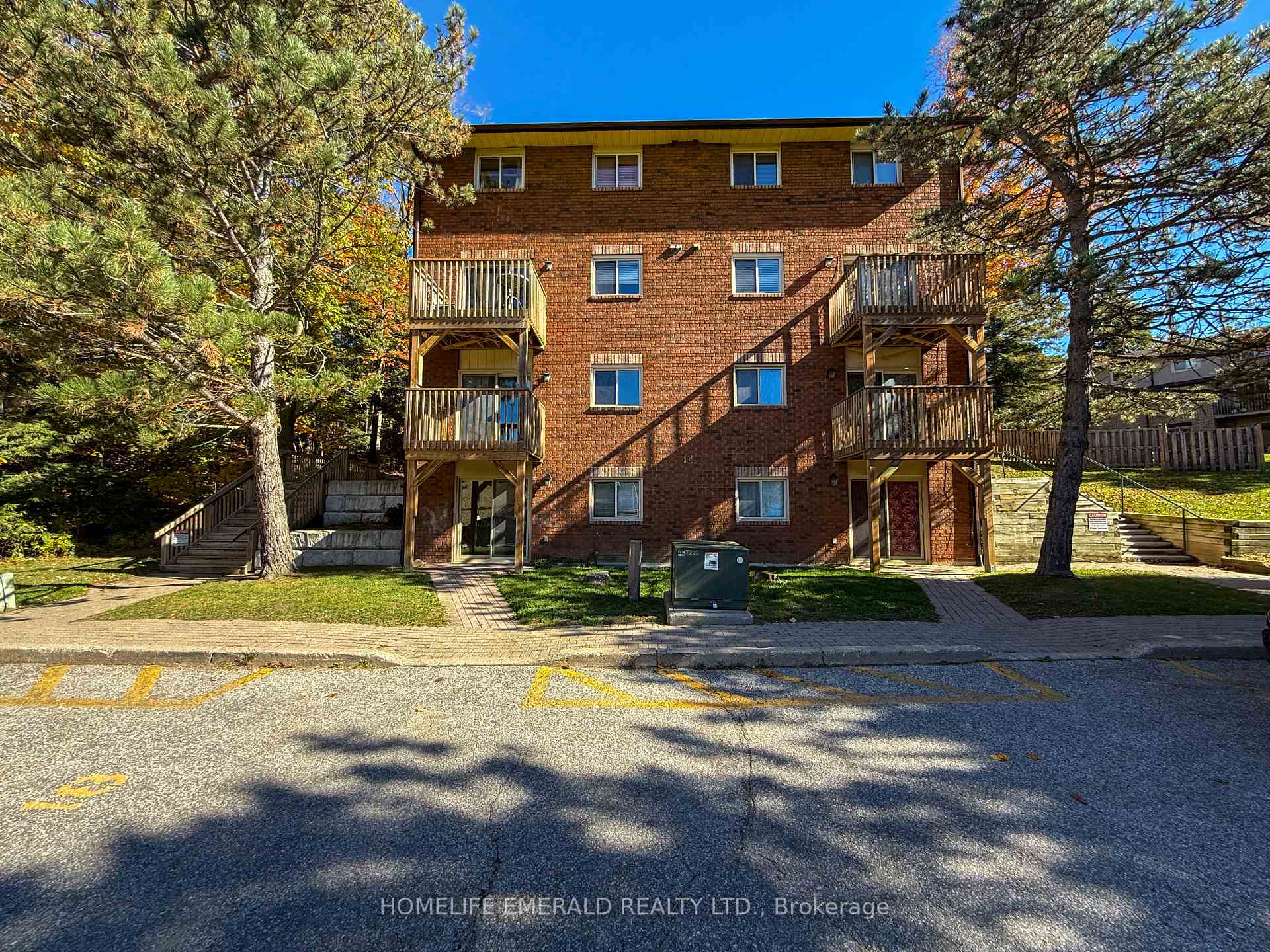 Photo 1 of Unit 8, 14 Shadowood Road, Barrie, Ardagh — HOMEH