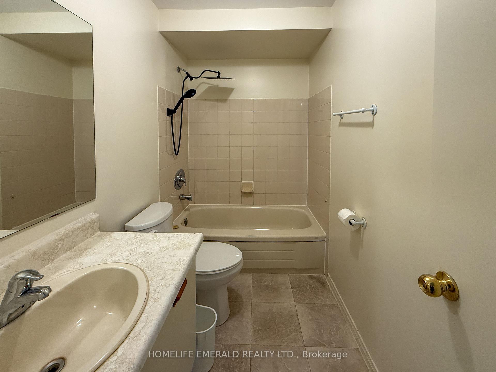 Photo 12 of Unit 8, 14 Shadowood Road, Barrie, Ardagh — HOMEH