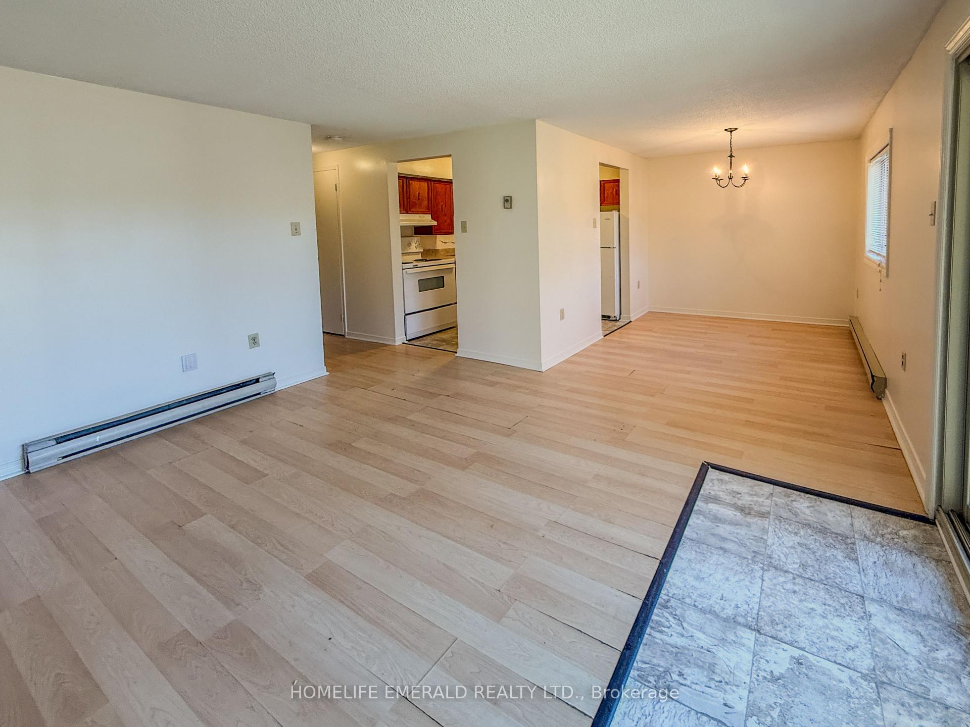 Photo 19 of Unit 8, 14 Shadowood Road, Barrie, Ardagh — HOMEH