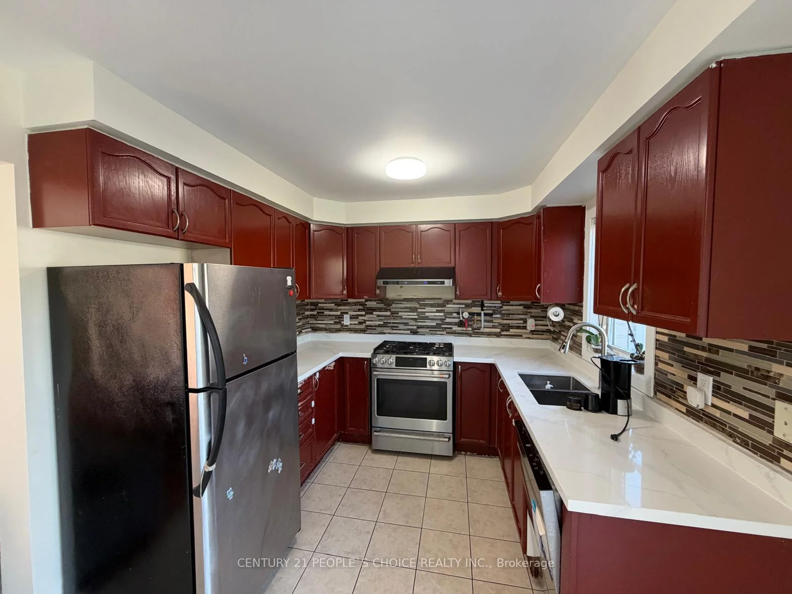 Photo 13 of 17 Corvette Court, Brampton, Fletcher's Meadow — HOMEH
