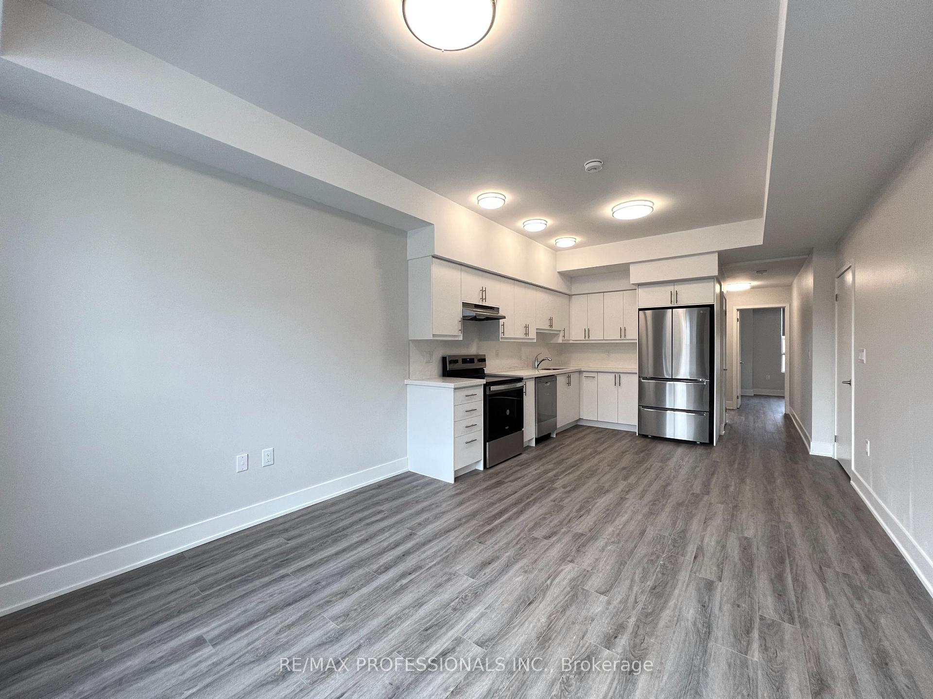 Photo 3 of Unit 131, 62 Dixfield Drive, Etobicoke, Eringate-Centennial-West Deane — HOMEH
