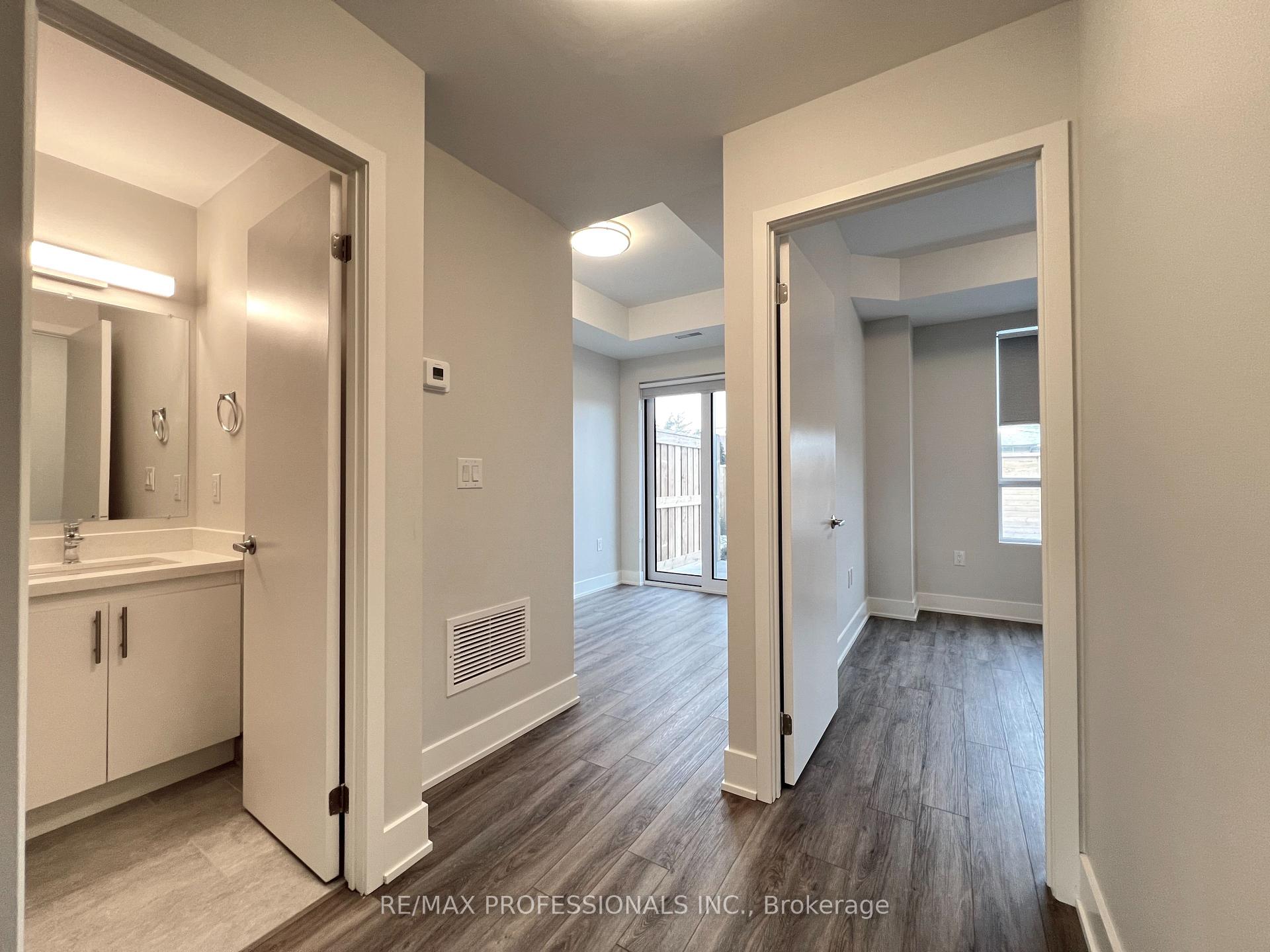 Photo 8 of Unit 131, 62 Dixfield Drive, Etobicoke, Eringate-Centennial-West Deane — HOMEH